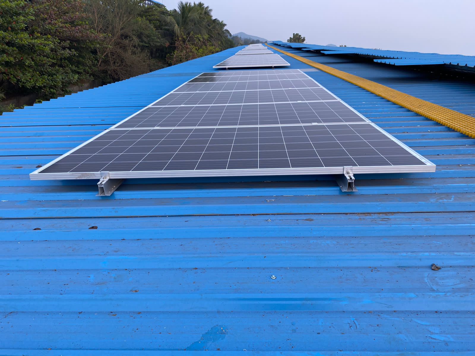 Bobbili 1 MW Industrial Solar Plant – view 7